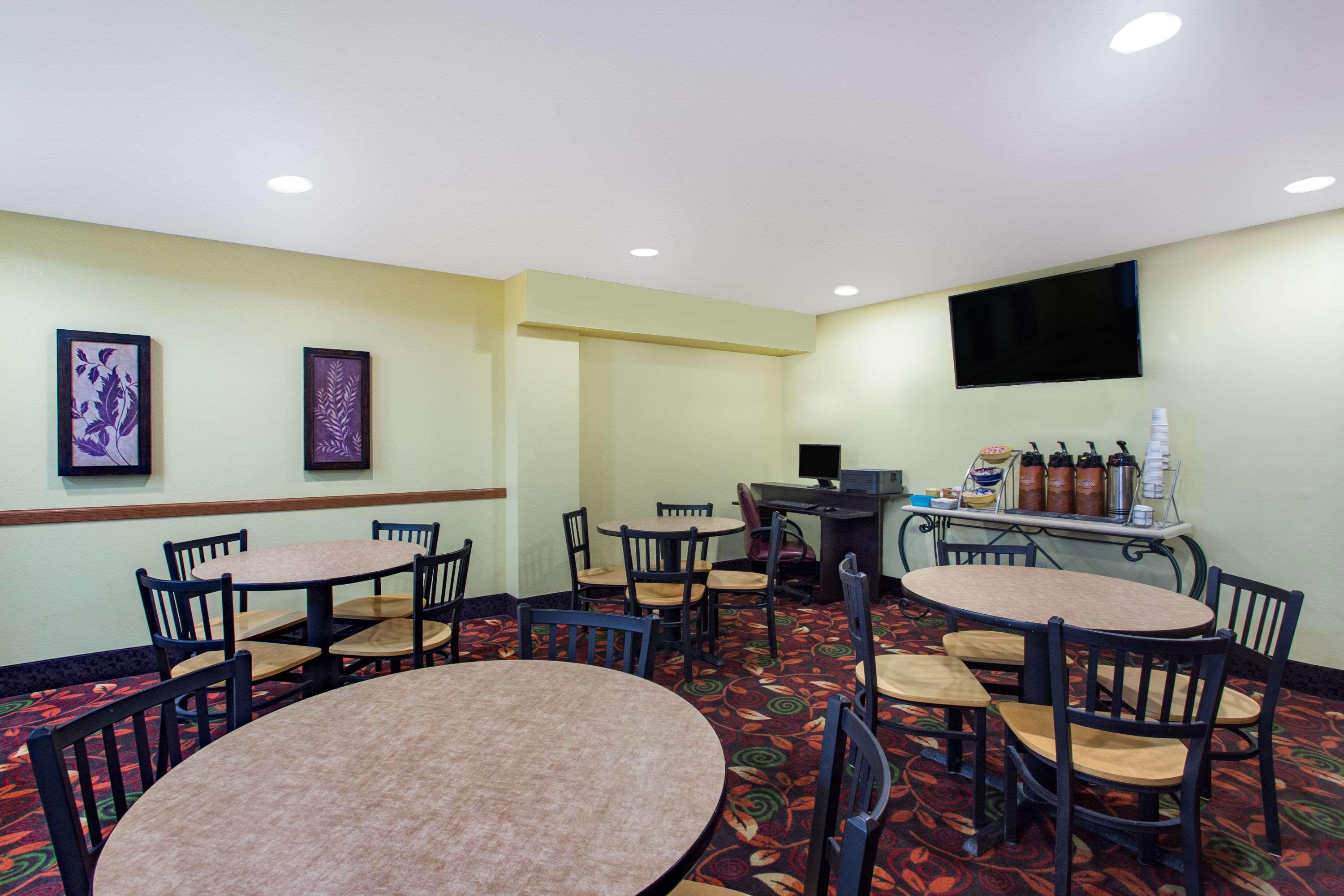 Days Inn By Wyndham Austin Exterior foto